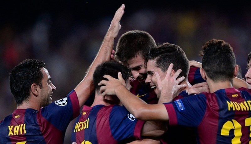 ضربة رأس بيكيه تمنح برشلونة فوزا باهتا 1-0 على أبويل في دوري الأبطال