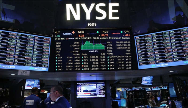 الهجمات الأمريكية على «داعش» ترفع أسعار الذهب بـ0.6 من المائة