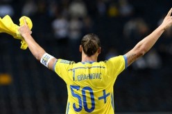 مدرب السويد يستدعي إبراهيموفيتش لتصفيات أوروبا رغم إصابته