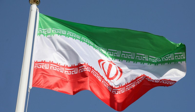 إيران تفرج عن أمريكي خامس في صفقة التبادل