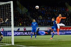 ايسلندا تقهر هولندا وتغرد في الصدارة