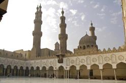 داعية مصري يقترح تحويل المساجد إلى قاعات للمسرح والسينما