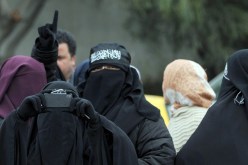 تفكيك خلية إرهابية نسائية في تونس