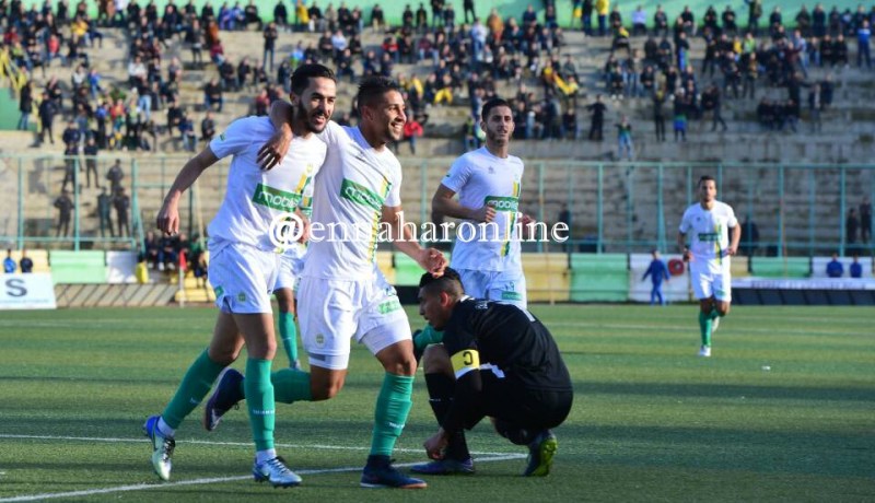 الشبيبة تنهي الشوط الأول أمام واد رهيو بهدفين نظيفين