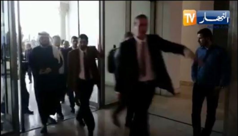 بالفيديو.. وصور الشيخ وسيم يوسف قصر الثقافة مفدي زكريا