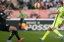 برشلونة ينجو من كمين ألميريا بصعوبة