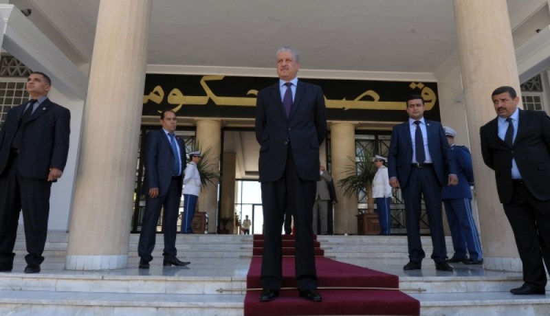 24 فيفري يرعب حكومة سلال