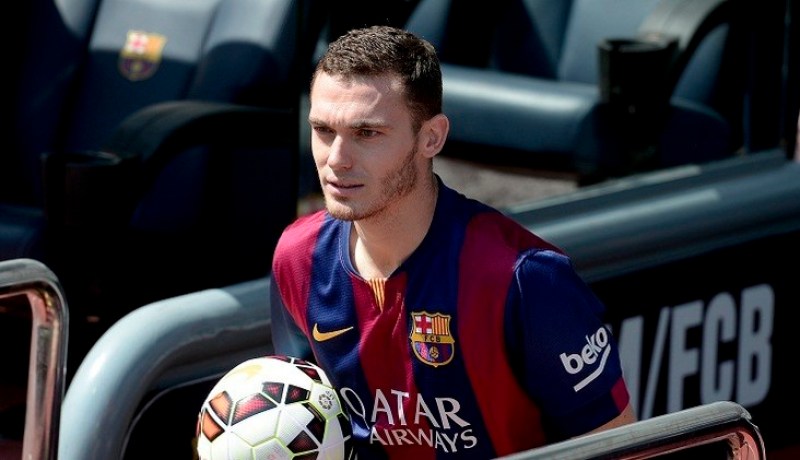 برشلونة يطلب من الفيفا السماح له بالتعاقد مع بديل لفيرمايلين