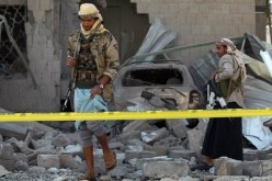 مقتل 25 شخصا بتفجير سيارتين مفخختين في رداع في اليمن