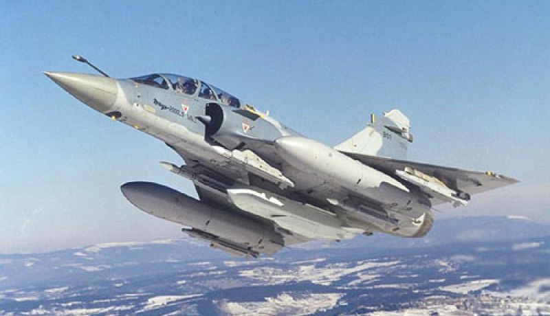 الحكومة الفرنسية تعلن عن نشر 6 طائرات ميراج في الأردن لمكافحة داعش