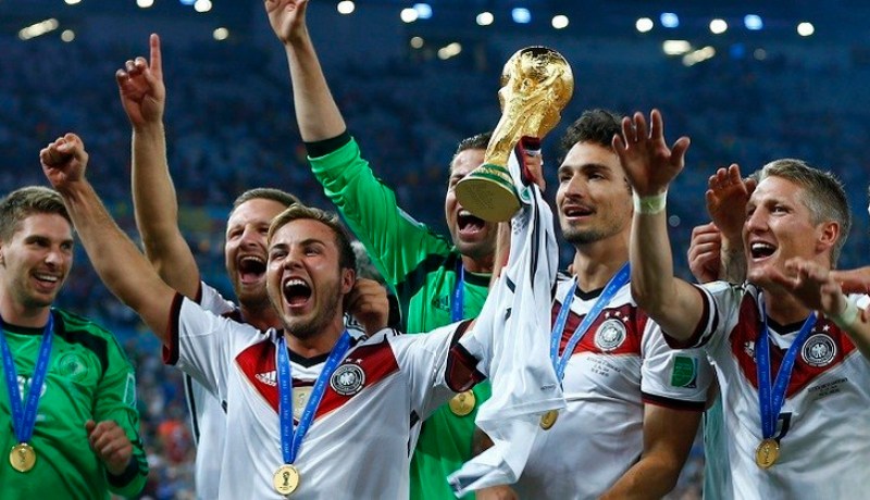 ألمانيا تعانق كأس العالم للمرة الرابعة في عام 2014