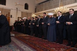 الأسد يحتفل بالمولد النبوي في أحد مساجد دمشق