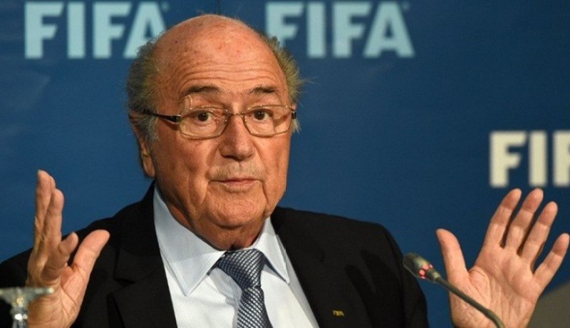 بلاتر برشلونة يجب أن يكون مثالا يحتذى به