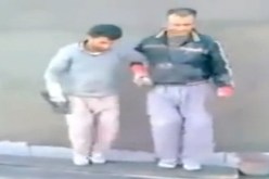 بالفيديو أكراد يرقصون ويحطمون ما تحت أقدامهم