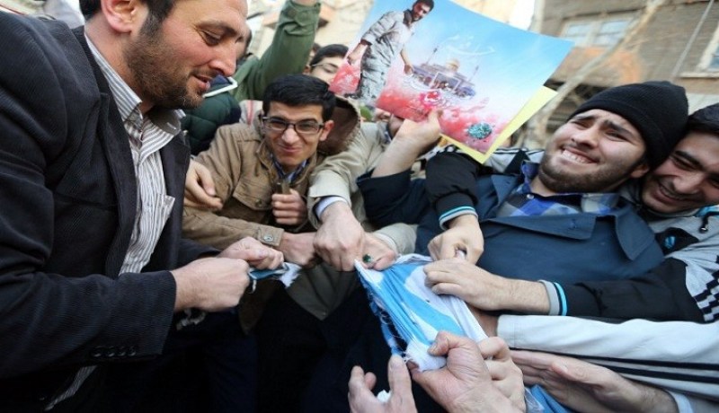 احتجاجات في طهران على رسوم صحيفة شارلي إيبدو
