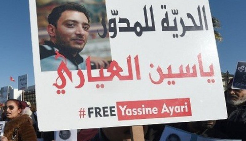 سنة حبس للمدون ياسين العياري بتهمة انتقاد المؤسسة العسكرية