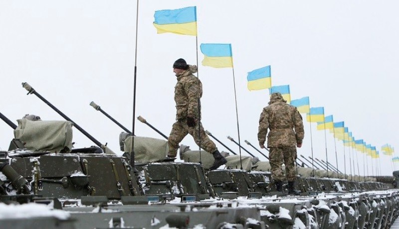 واشنطن لا تستبعد تزويد كييف بالأسلحة