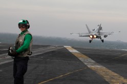 الإمارات تعلق مشاركتها في عمليات التحالف ضد داعش