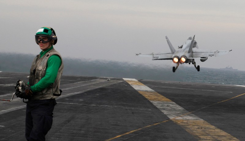 الإمارات تعلق مشاركتها في عمليات التحالف ضد داعش