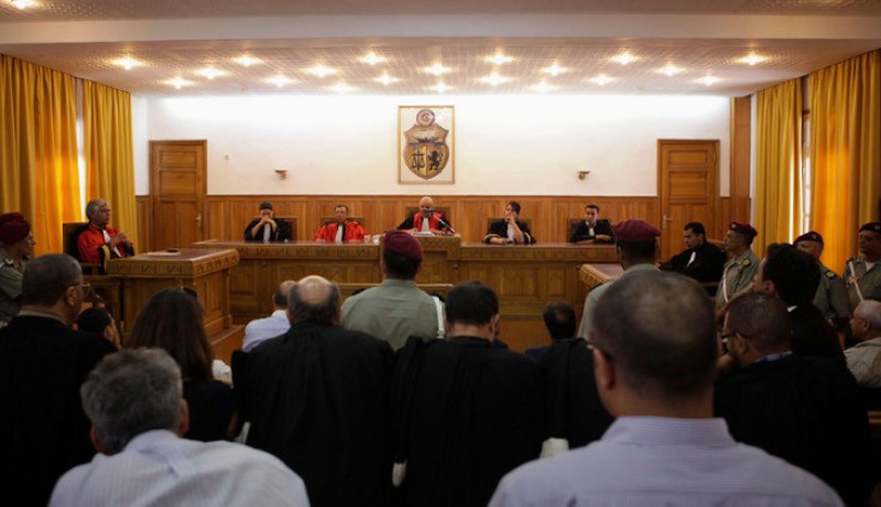 القضاء التونسي يصدر أحكامه في حق المتهمين بمهاجمة السفارة الأمريكية