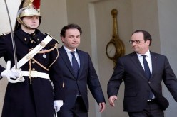 هولاند يؤكد بشار الأسد ليس مفاوضا نزيها