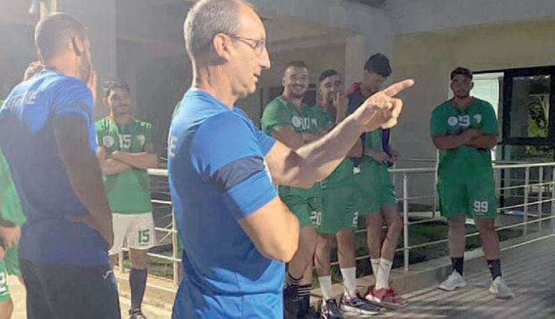 رئيس الاتحادية حبيب لابان يصف الوضعية بالصعبة..‫5 إصابات بـ “كورونا” توقف تحضيرات المنتخب الوطني لكرة اليد لـ”المونديال”!