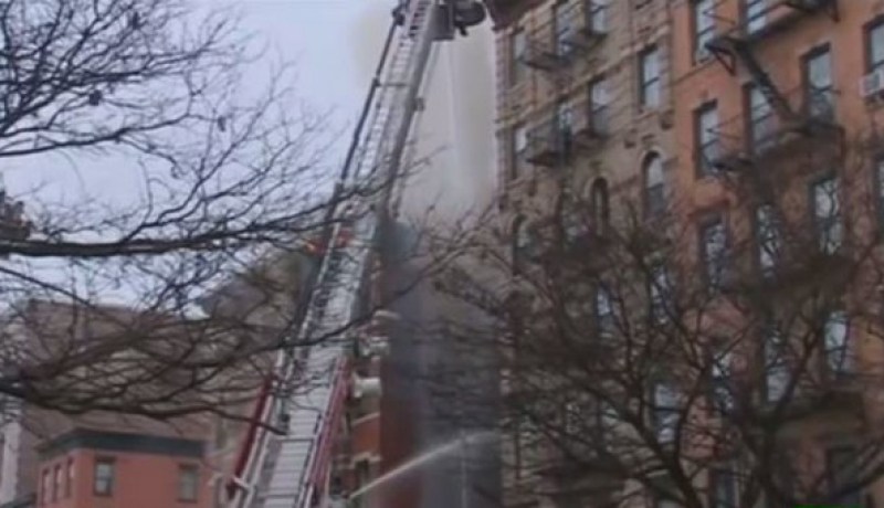 وقوع 30 اصابة في انهيار مبنى سكني في نيويورك