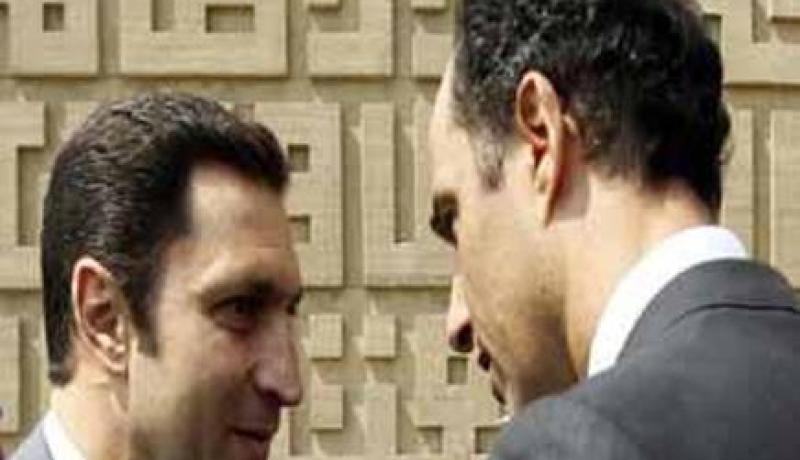 النائب العام يقرر إخلاء سبيل جمال وعلاء مبارك بضمان محل إقامتهما