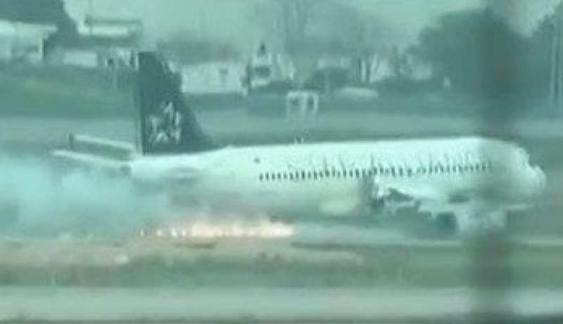 هبوط اضطراري لطائرة تركية في اسطنبول بعد اشتعال محرك