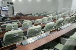 بالصور.. المعارضة تقاطع نشاطات البرلمان