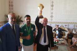 وزير الداخلية يثني على آداء المنتخب الوطني