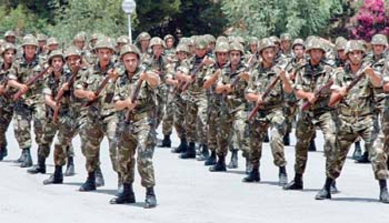 الجزائر ستغلق حدودها مع مالي اذا تم التدخل عسكريا 