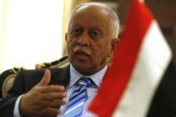 الحكومة اليمنية تستدعي رئيس بعثتها عبد الله سري