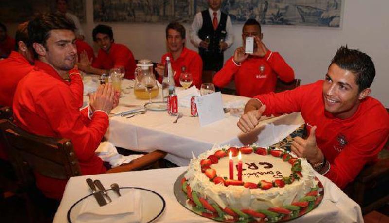 رونالدو يحتفل بعيد ميلاده الـ 28 عشية مباراته الـ 101 مع البرتغال