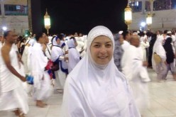 شاهد بالصور منال سلامة تؤدي مناسك العمرة