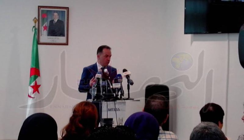 زمالي .. لم نلغ امتيازات الصيادلة