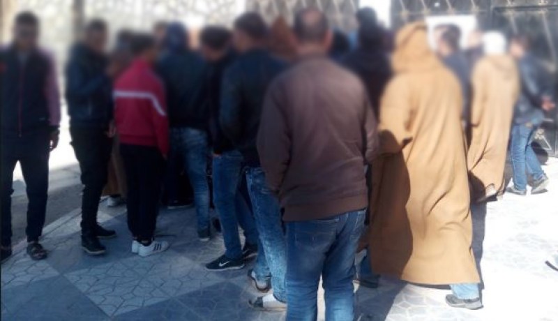 إحتجاج وغليان للعائلات المقصية أمام مقر ولاية الجزائر