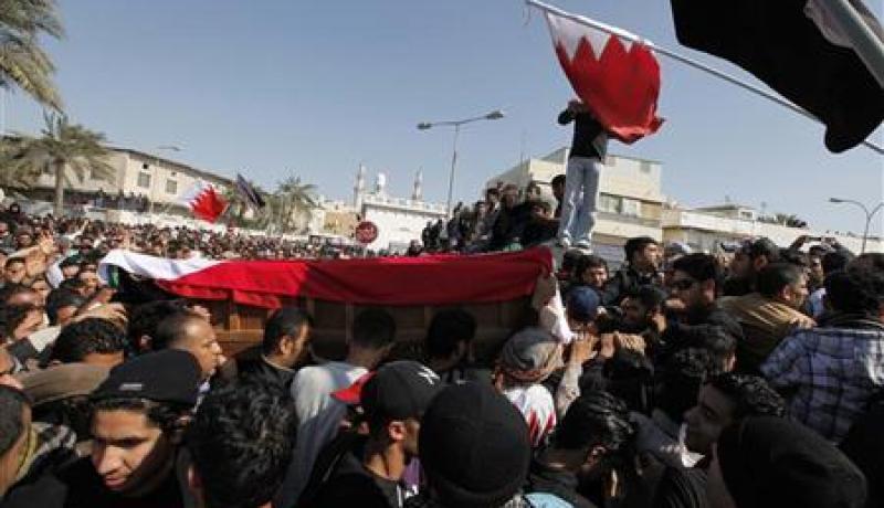 مقتل شخصين بانفجار 5 قنابل في البحرين