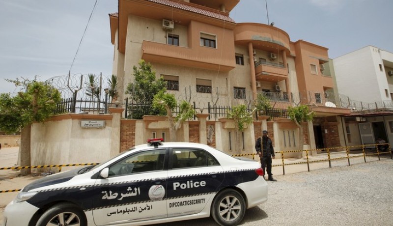الإفراج عن 3 من موظفي القنصلية التونسية المختطفين في ليبيا