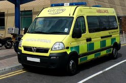 إصابة 5 أشخاص بعد اصطدام سيارة بالمارة في بريطانيا