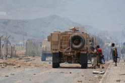 مقتل 12 جنديا يمنيا في تفجير انتحاري بعدن