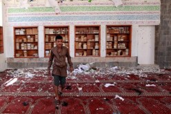 مقتل واصابة أكثر من 100 شخص في تفجيرين استهدفا مسجدا بالعاصمة صنعاء