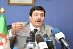 زيتوني يبحث عن الأسماء المستعارة