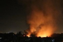 بالصور إصابة خمسة فلسطينيين في غارة اسرائيلية وسط قطاع غزة