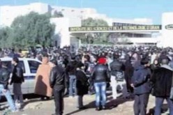 طلبة قسم الهندسة البحرية يدخلون في حركة احتجاجية بوهران