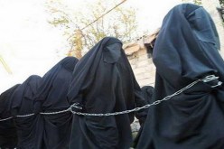 مواطن يحرر 300 امرأة وطفل من قبضة داعش