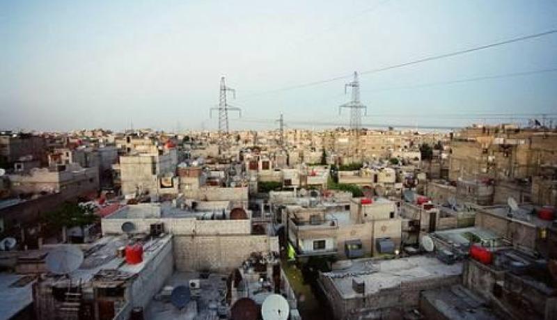 مفاوضات لتحييد مخيم اليرموك في جنوب دمشق عبر اخراج المقاتلين منه