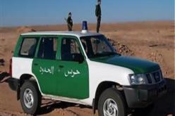 مسلحون بالزي العسكري يطلقون الرصاص من سلاح كلاشينكوف بالبطيم في مغنية