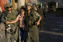 قوات الإحتلال تعتقل 3 “أطفال” فلسطينيين شمال بيت لحم