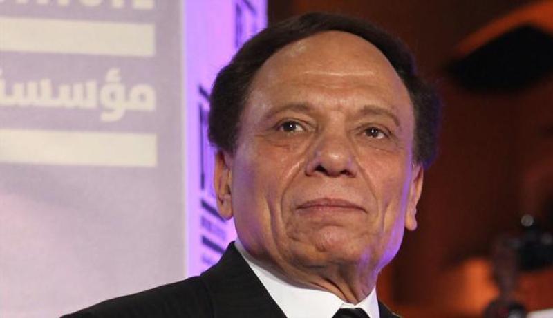الزعيم عادل إمام يتخذ قرار مفاجئ إثر وفاة نور الشريف